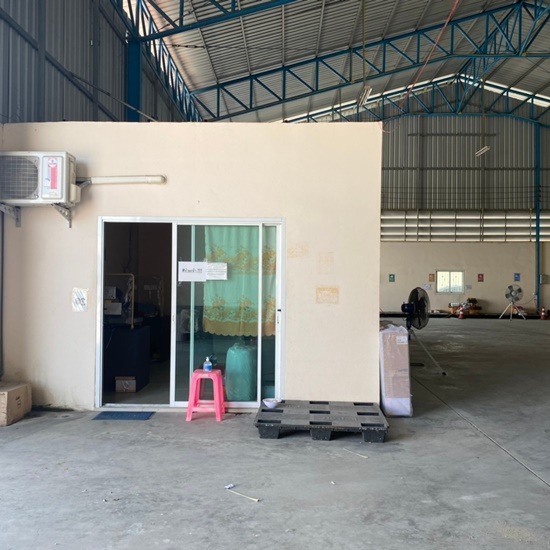 เช่าคลังเก็บสินค้าพร้อมออฟฟิศ พานทอง เช่าคลังเก็บสินค้าพร้อมออฟฟิศ พานทอง  ปล่อยเช่าคลังเก็บสินค้าพร้อมออฟฟิศ 